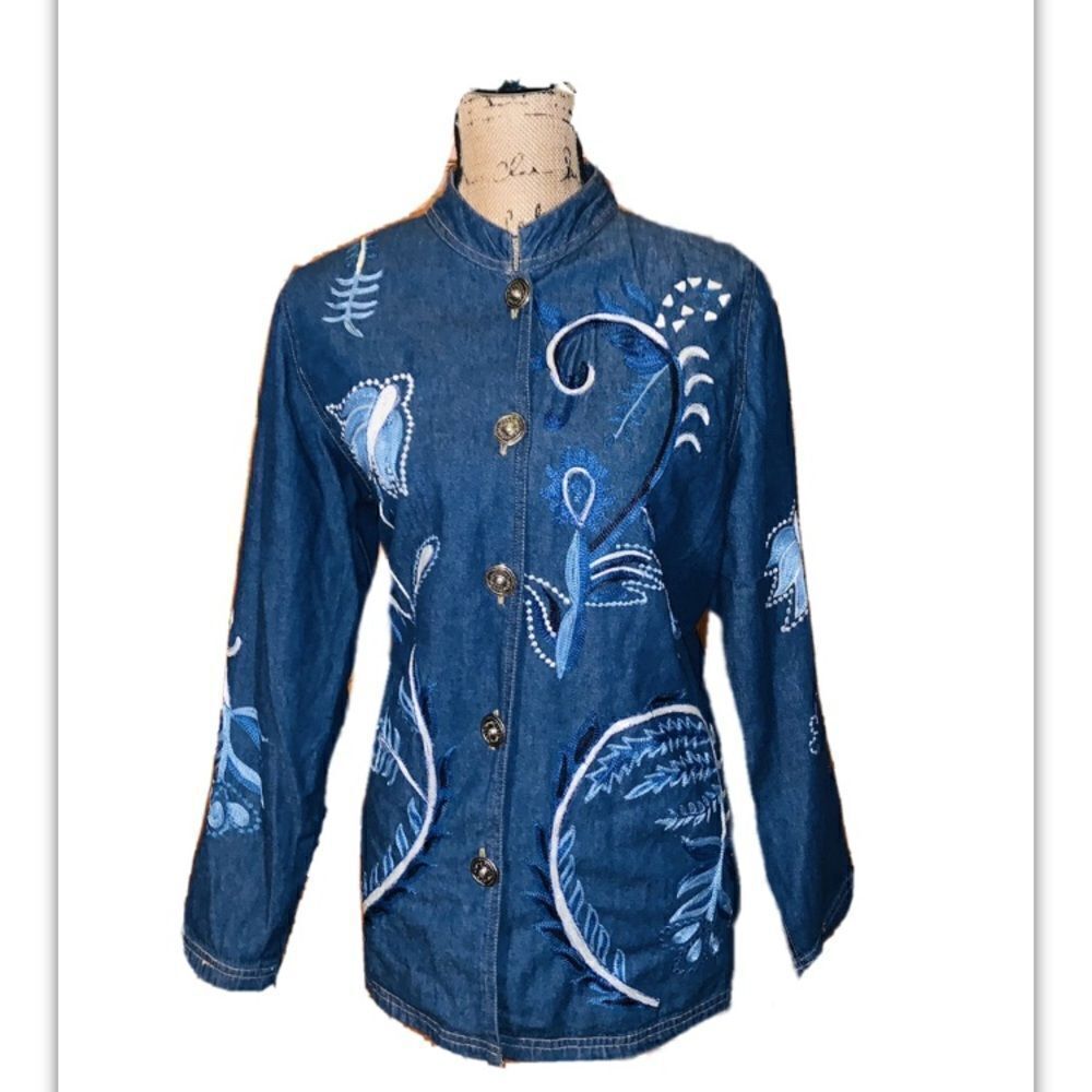 Allure embroidery shirt size M
